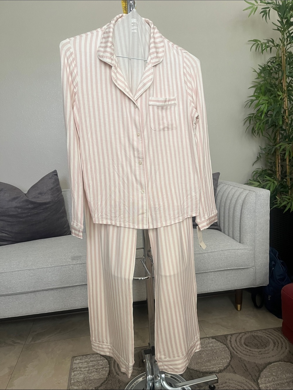 New Classic Striped Women's Pajama Set soft Pink/White size M